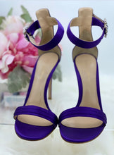 Load image into Gallery viewer, Gianvito Rossi Crystal Embellished Portofino Heels- BRAND NEW!