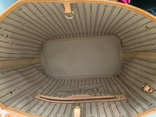 Load image into Gallery viewer, Louis Vuitton Monogram Neverfull MM- Pre Lovedđź’•