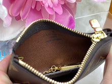 Load image into Gallery viewer, Louis Vuitton Monogram Key Pouch- BRAND NEW!