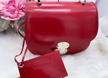 Load image into Gallery viewer, Balenciaga Push Lock Handbag- Pre loved💕
