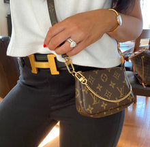 Load image into Gallery viewer, Louis Vuitton Monogram Strap- Pre Loved💕
