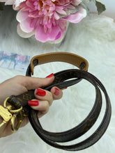 Load image into Gallery viewer, Louis Vuitton Monogram Strap- Pre Loved💕
