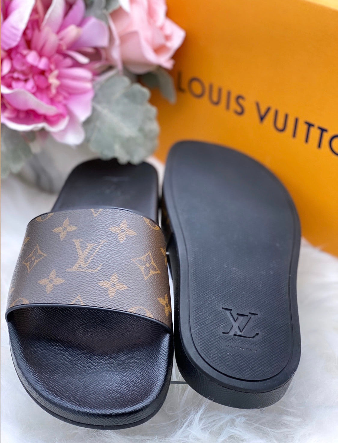 Louis Vuitton Sandals Waterfront Mules Multi Color Pool Slides LV 9 Coral  21