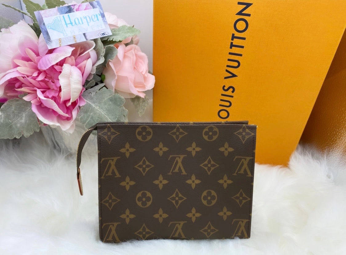 Louis Vuitton Toiletry Pouch 19- Full Set 2020-BRAND NEW! – HarperHaven.Lux