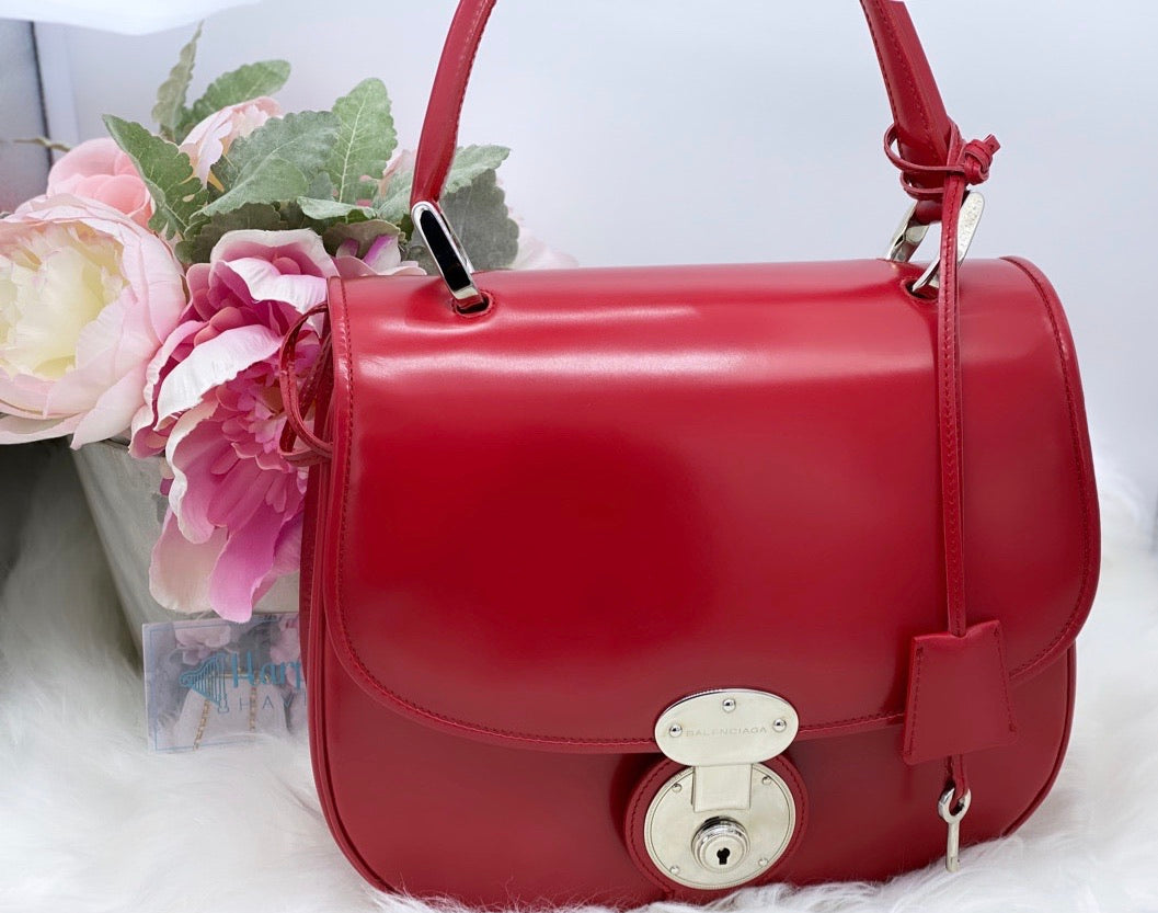 Balenciaga Push Lock Handbag- Pre loved💕