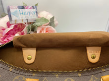 Load image into Gallery viewer, Louis Vuitton Monogram Speedy 30- Pre loved💕
