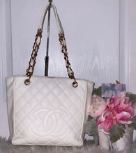 Load image into Gallery viewer, Chanel PST White Caviar Shopping Tote- Pre loved💕
