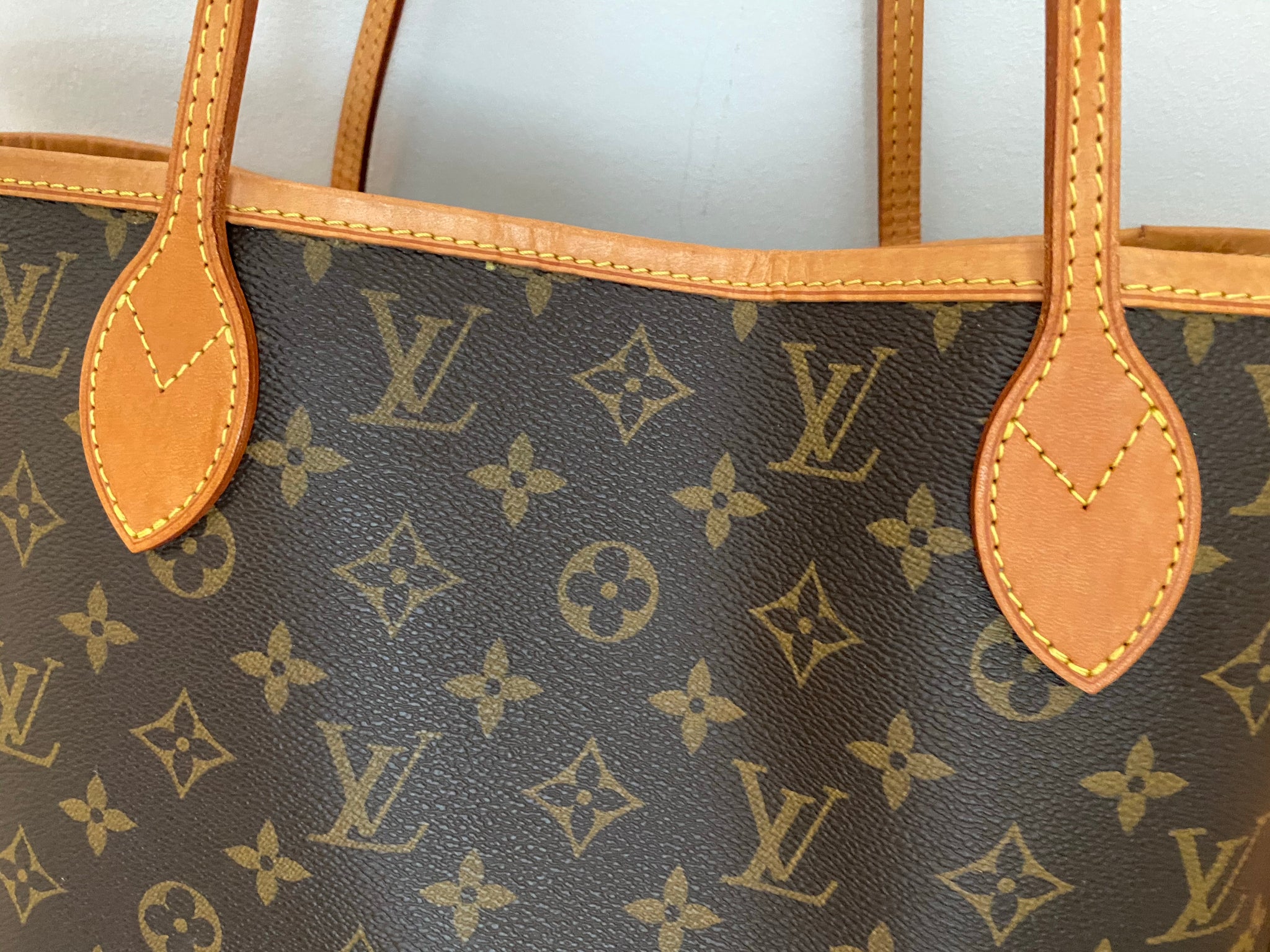 Buy Louis Vuitton Pre-loved LOUIS VUITTON Neverfull MM monogram