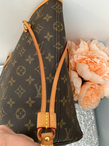 Louis Vuitton Monogram Neverfull MM- Pre Loved💕